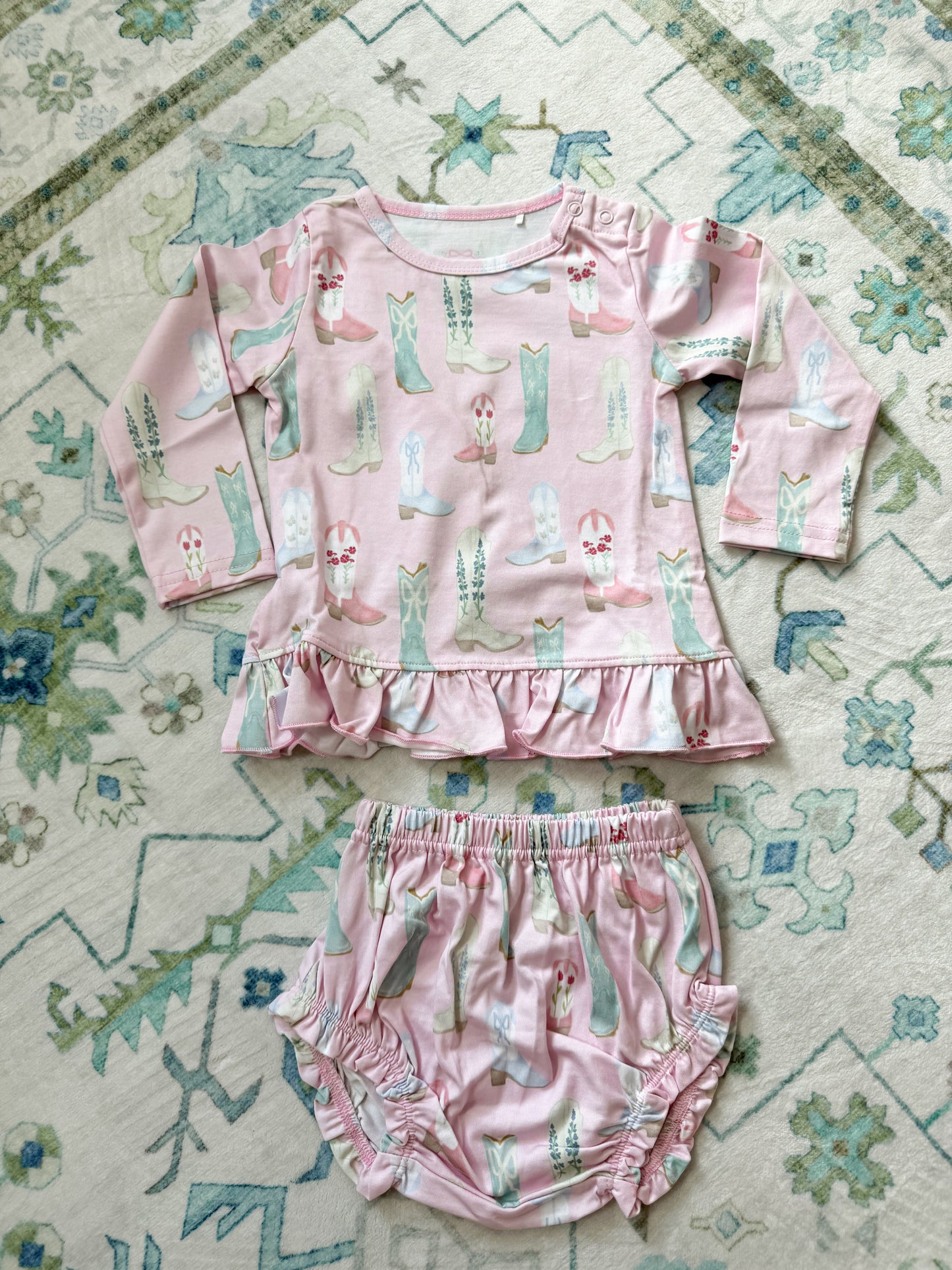 Girly boots Pima Cotton diaper set